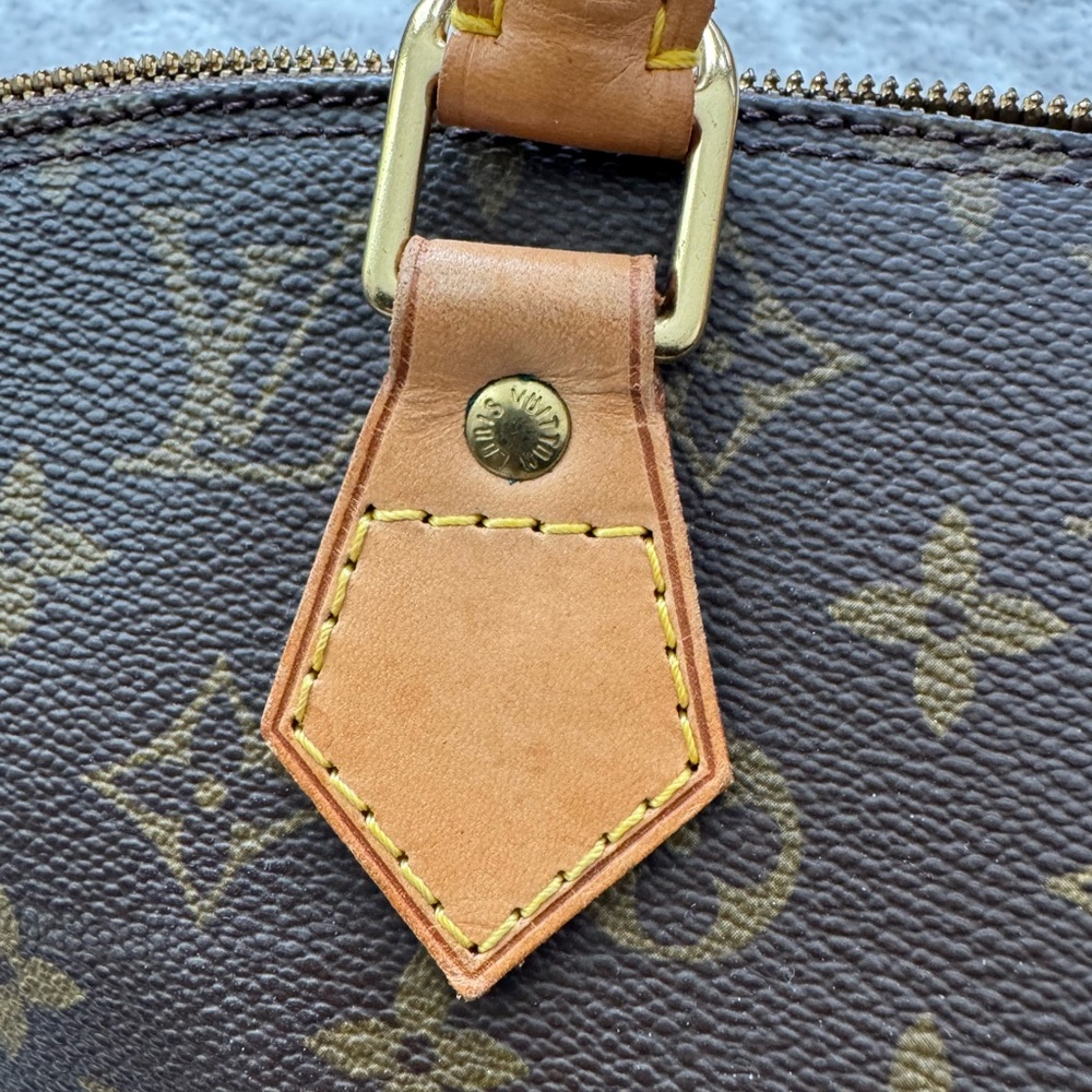 Louis Vuitton Vintage Alma Brown Monogram Handbag - Picture 4 of 10